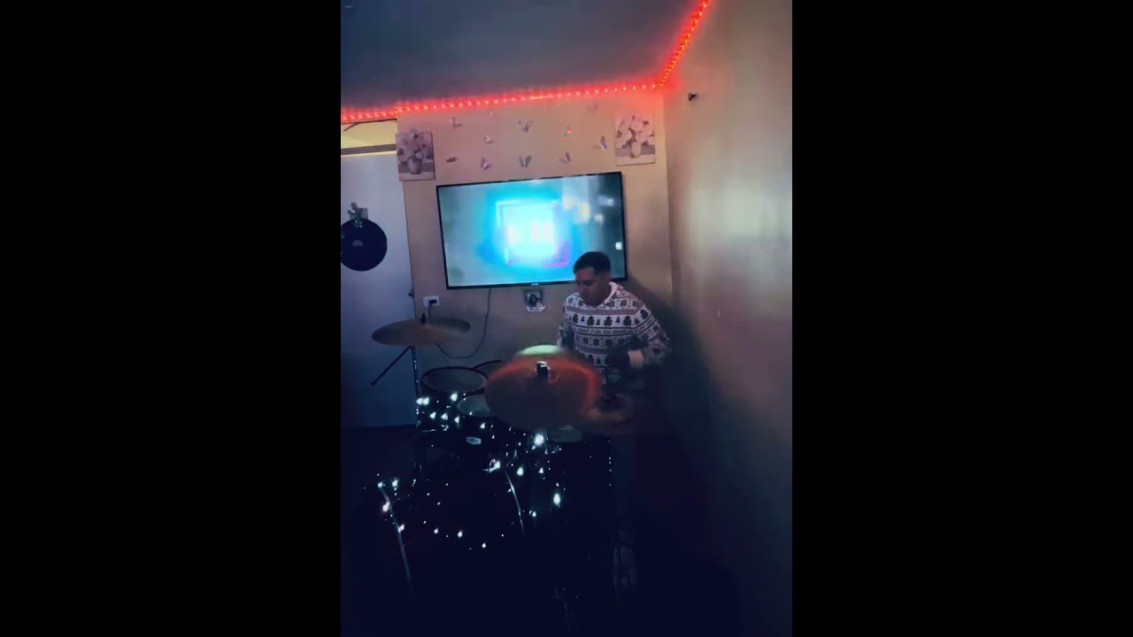 Noel -  hillsong young and free drum cover (no tengo derechos de autor)