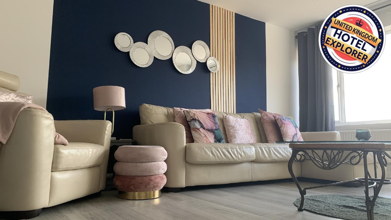 Crowthorne House, beautiful Home for 8 Guests, Cul-de-sac with Private Driveway | United Kingdom 🏨