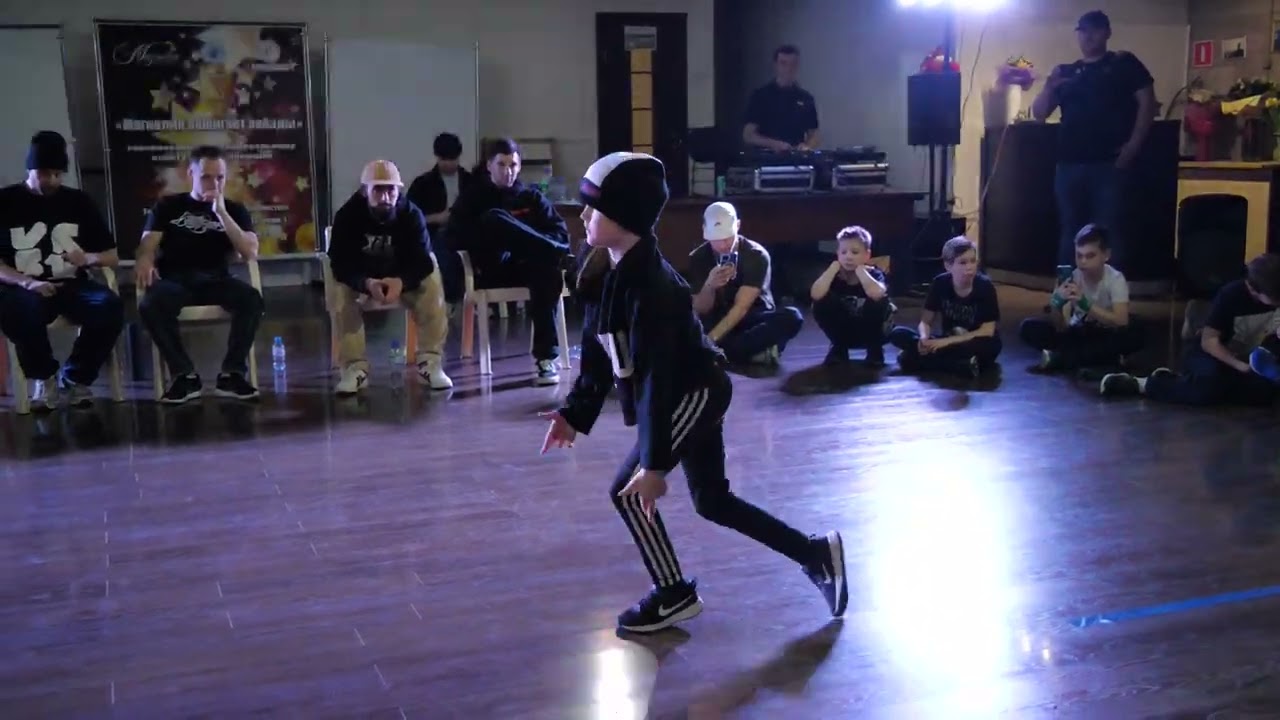 до 9 лет bgirl ПифПаф vs bboy Fox г Мытищи - 