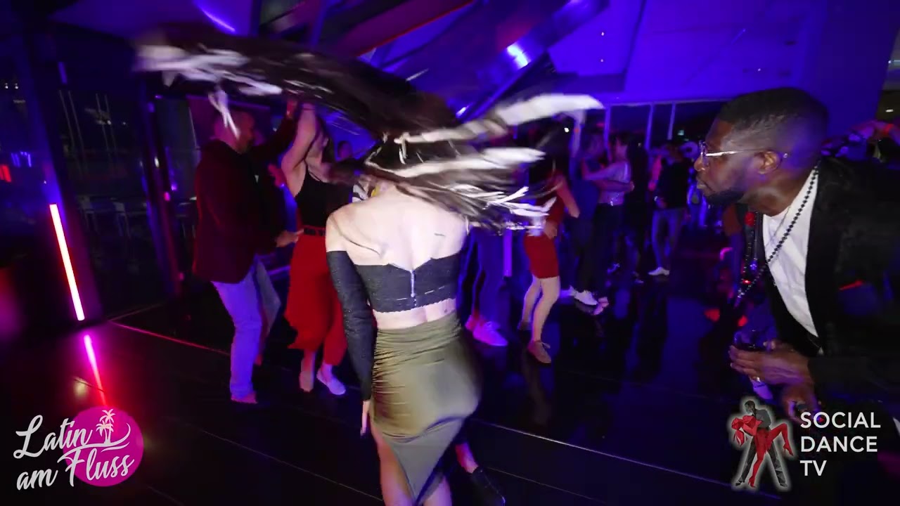 Daniel & Paz - bachata social dancing | Latin am Fluss Festival 2022 (Vienna, Austria)