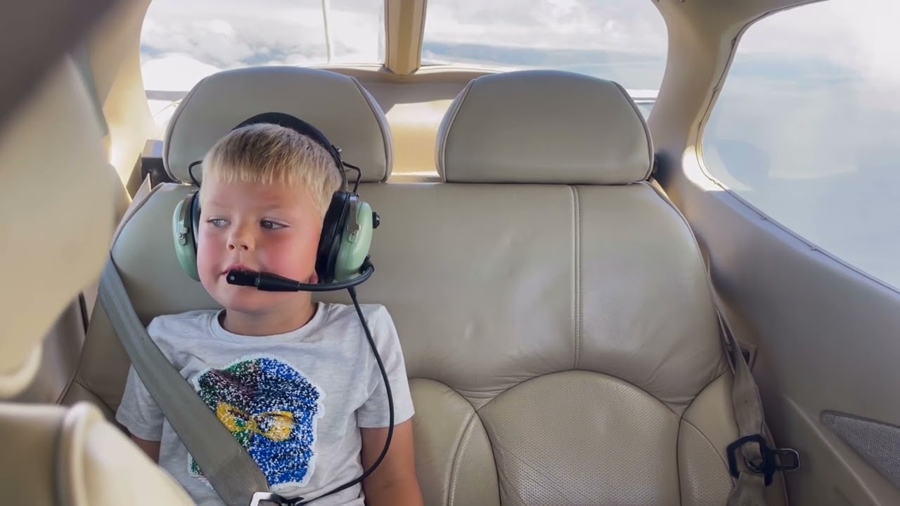Scenic Flying around Kapiti - Sam, Ollie & Dad
