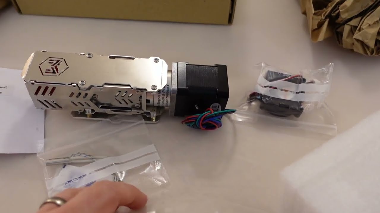 Mahor V4 Pellet Extruder Unboxing - Now Sold at WorkhorseRobotics.co