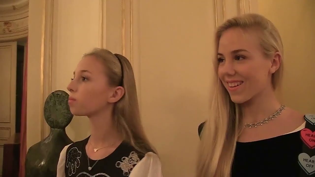 Mes deux filles sont prêtes pour la douche au Chanel 5