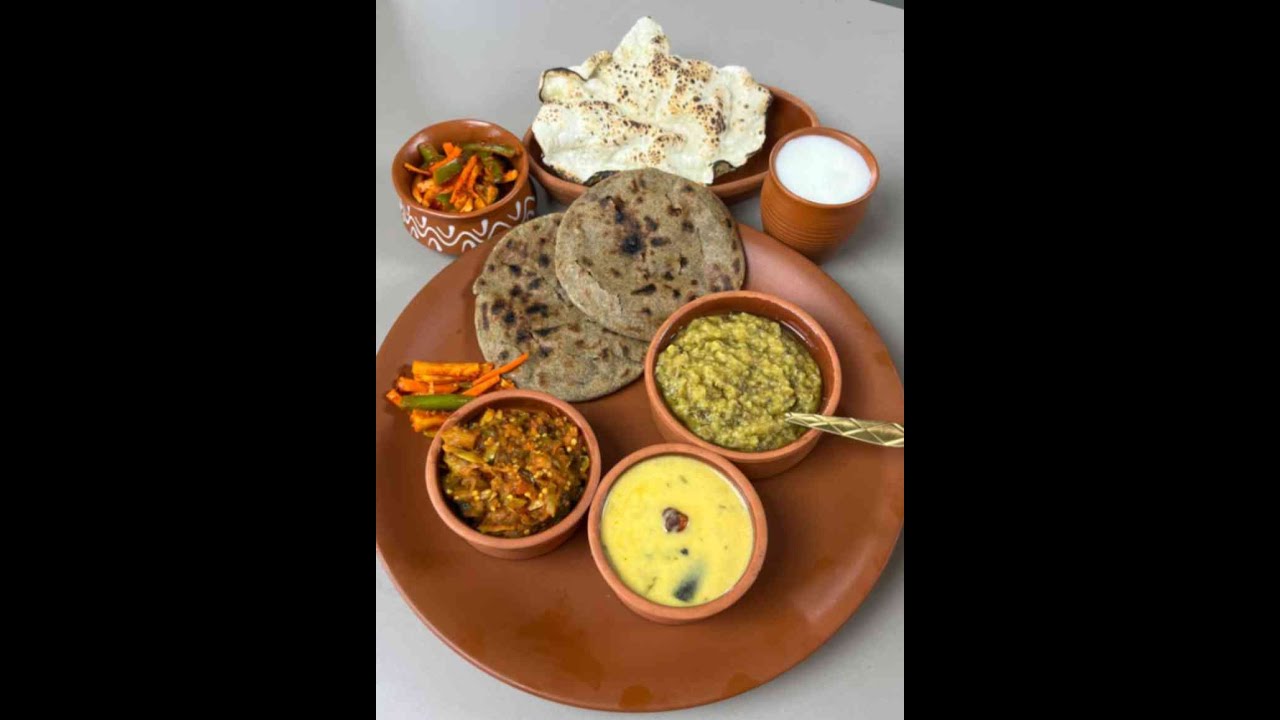 विंटर सीज़न में हमारे यहां इस तरह का डिनर वीक में एक बार बनता ही है😃