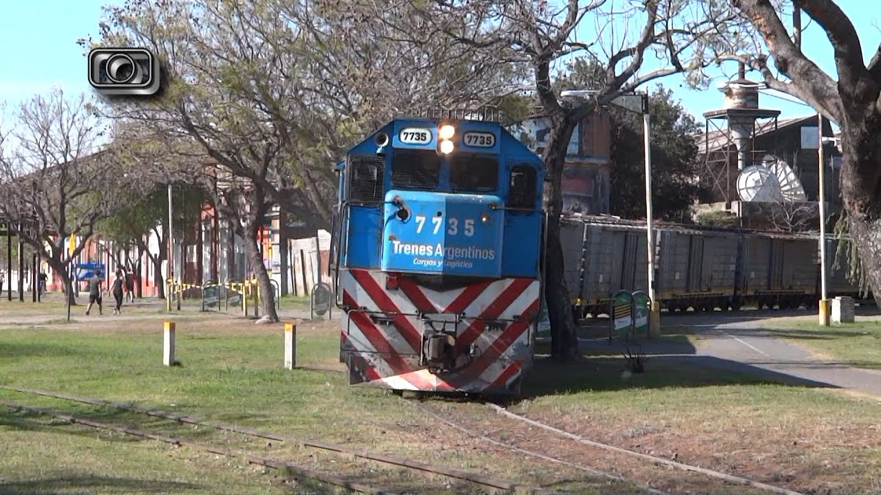 Hermoso tren de Trenes Argentinos Cargas (LB) pasando por Cabín 7 (Puesto C) en Santa Fe