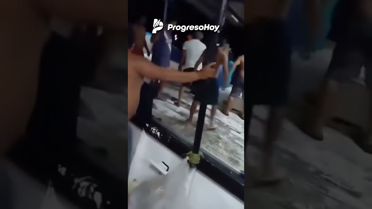 RECUPERAN BARCO SECUESTRADO EN ALTA MAR Y AMARRAN AL PIRATA