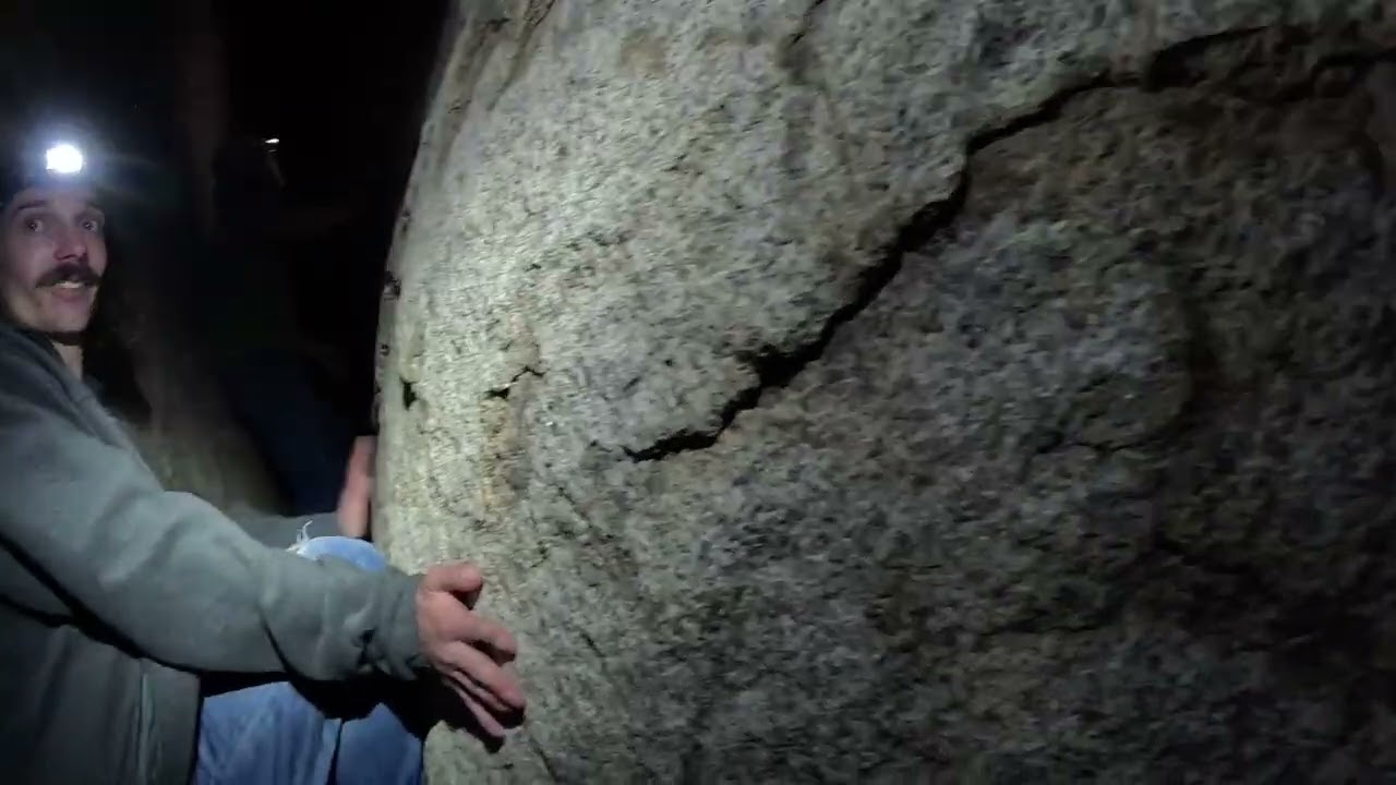 Freesoloing Inner Passage (5.6) at Rockfellow Dome Cochise Stronghold