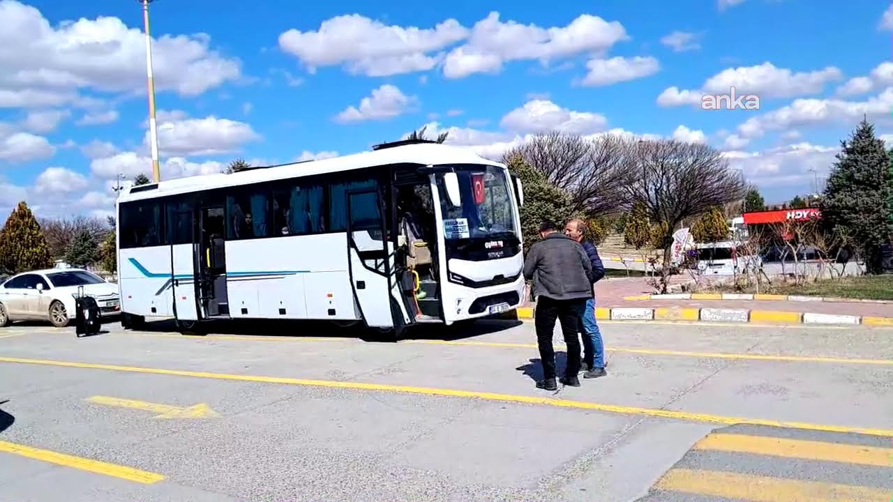 Bazı oyuncularının iltica talebiyle gündeme geldiği İran Kadın Milli Futbol Takımı Iğdır'da