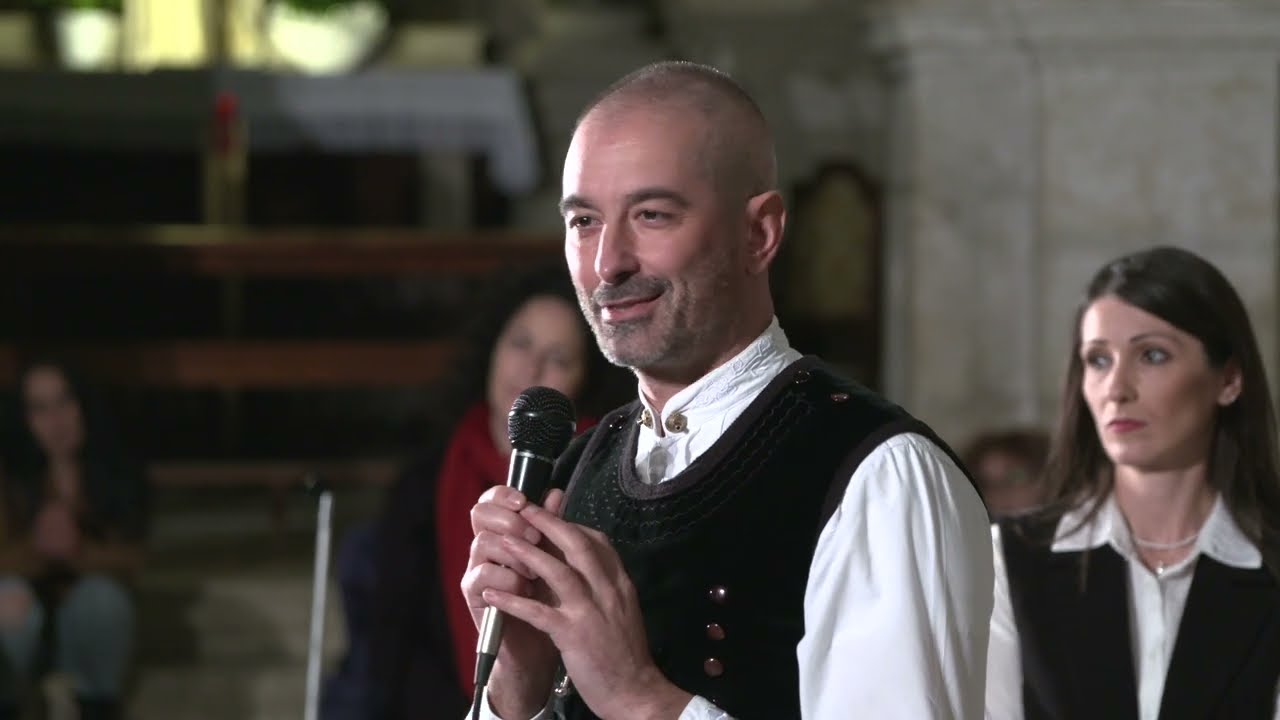 Gruppo Polifonico Sardos in su Coro di Colle Val d'Elsa, diretti dal maestro Michele Turnu