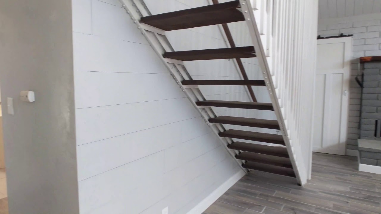 Lake Shastina Home for Sale.  Homes for Sale in Weed, CA.  Weed, CA Homes for Sale.  Real Estate