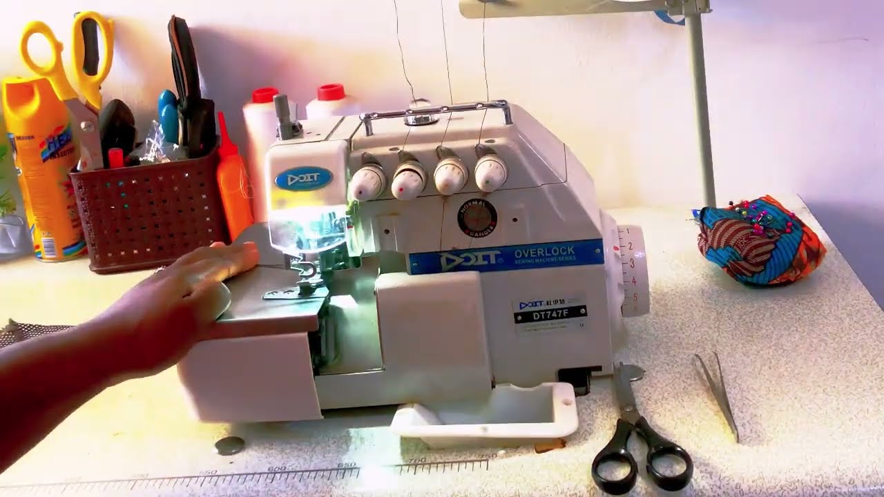 HOW TO CHANGE OIL ON THREAD INDUSTRIAL SERGER/OVERLOCKER - DOIT DT745F