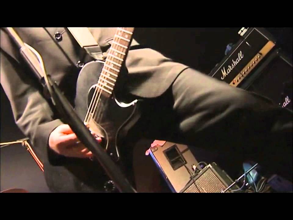 999 - Lie Lie Lie  ( Live at the London Forum 2006)