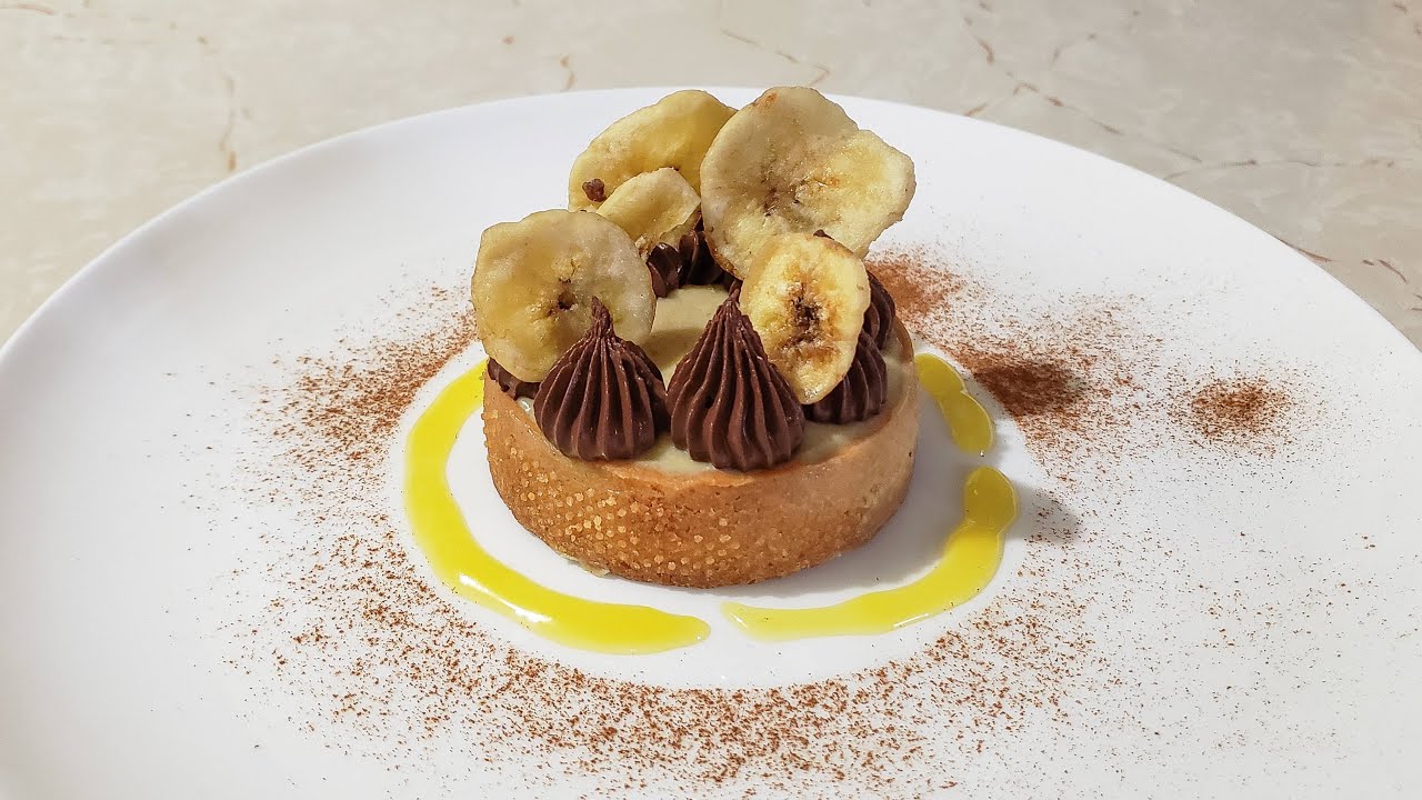 Plating a Banana Cream Tart || Plated Dessert || Plating Practice