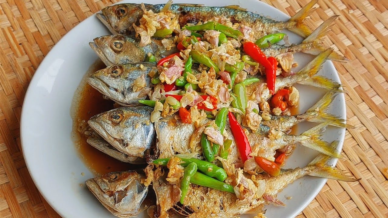 ปลาทูทอดผัดกระเทียมพริกขี้หนู เมนูง่ายๆ อยากให้ลอง อร่อยไม่ธรรมดา