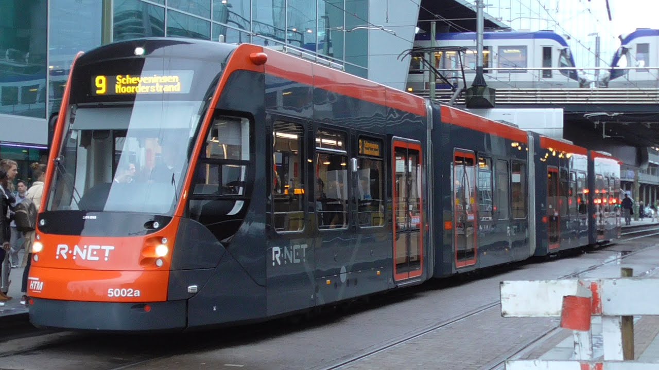 HTM Tram Siemens Avenio op tramlijn 9