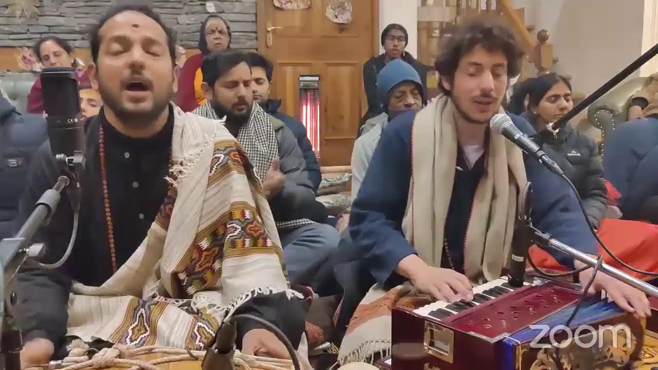December 31st, 2021 7 p.m. - 8 p.m. IST | Bhakti Festival Sankeerthanam with Babaji Shivananda