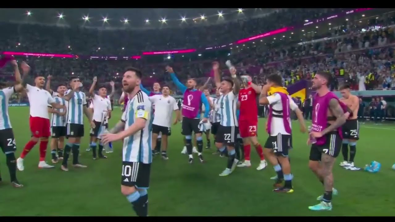 Argentina players celebrate and sing with fans &ldquo;Muchachos&rdquo; vs Australia - FIFA Qatar World Cup 2022