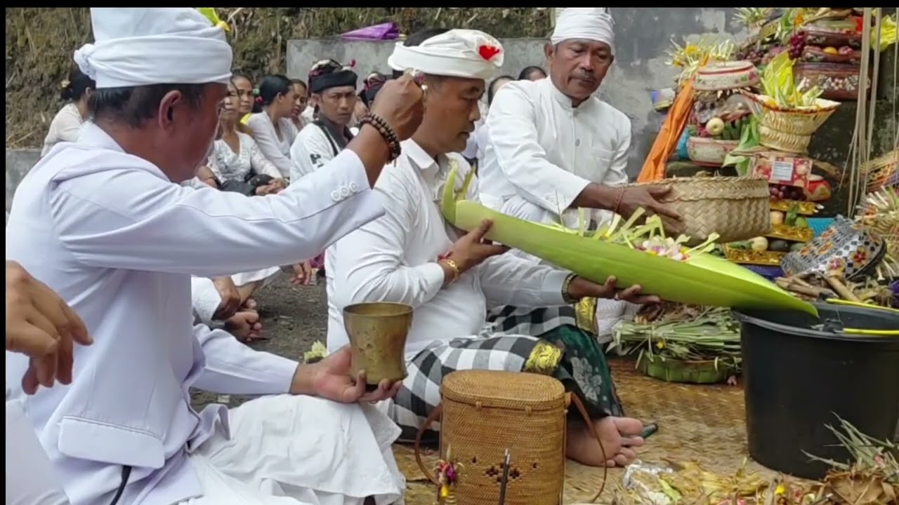 Pura jurang desa sukaluwih🙏