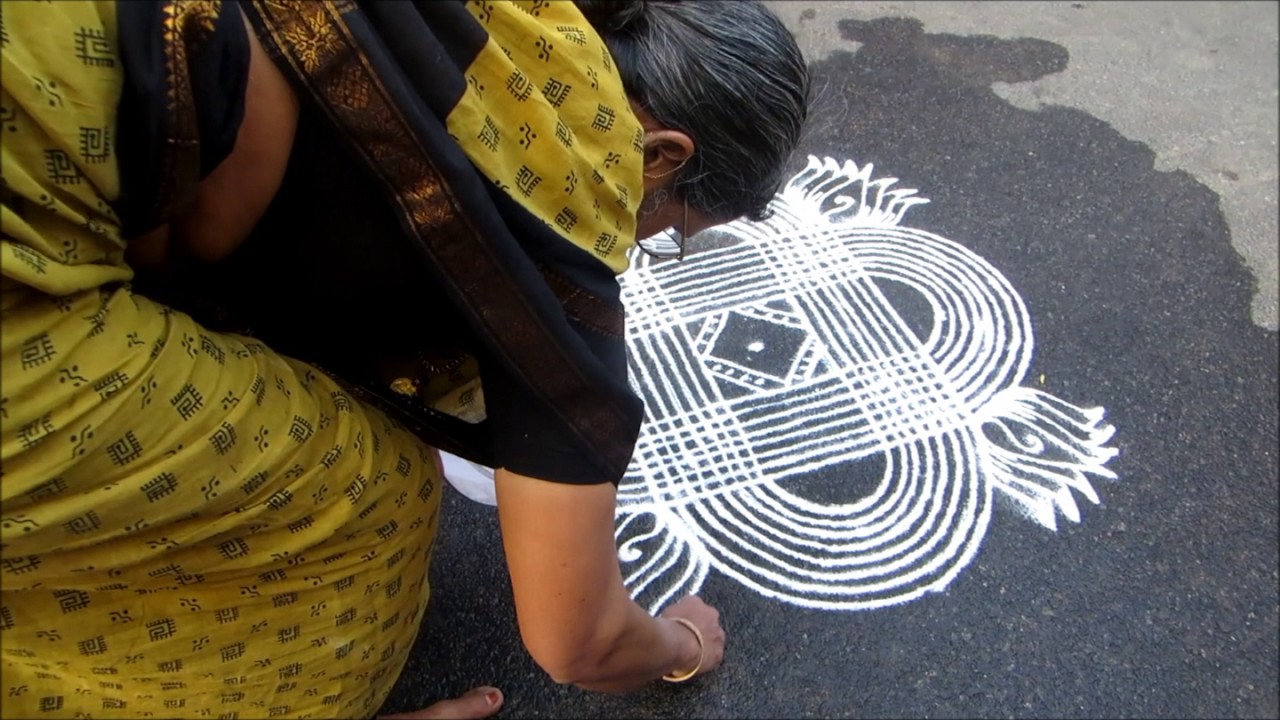 A personal touch to the Mylapore KOLAM contest..    by Chantal Jumel