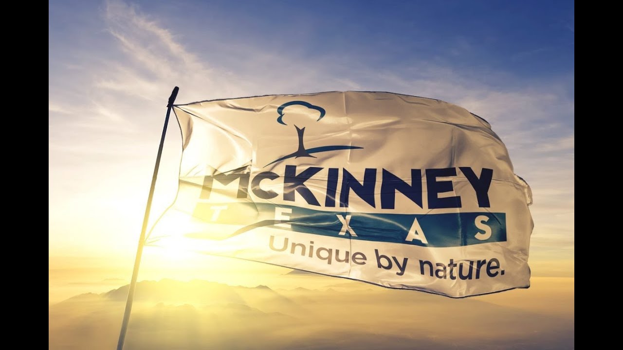 Discovering Downtown McKinney, Texas: First Walkthrough with Funwalking