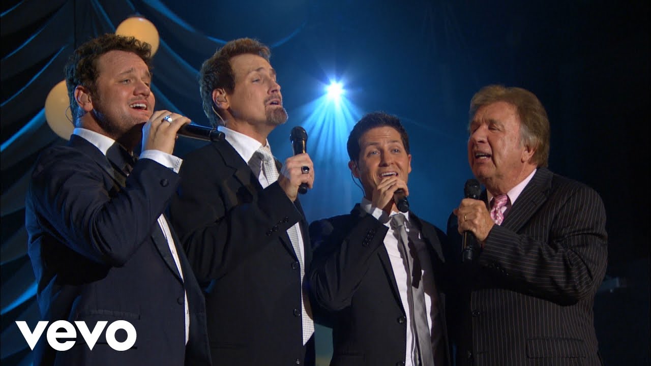 Bill & Gloria Gaither - You Are My All in All / Canon in D (Medley) [Live] ft. David Phelps
