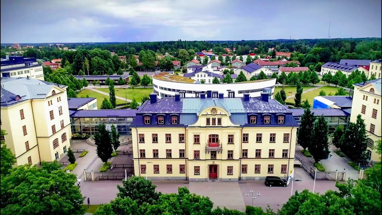 Campus Walk at the University of Gävle – (English subtitles)