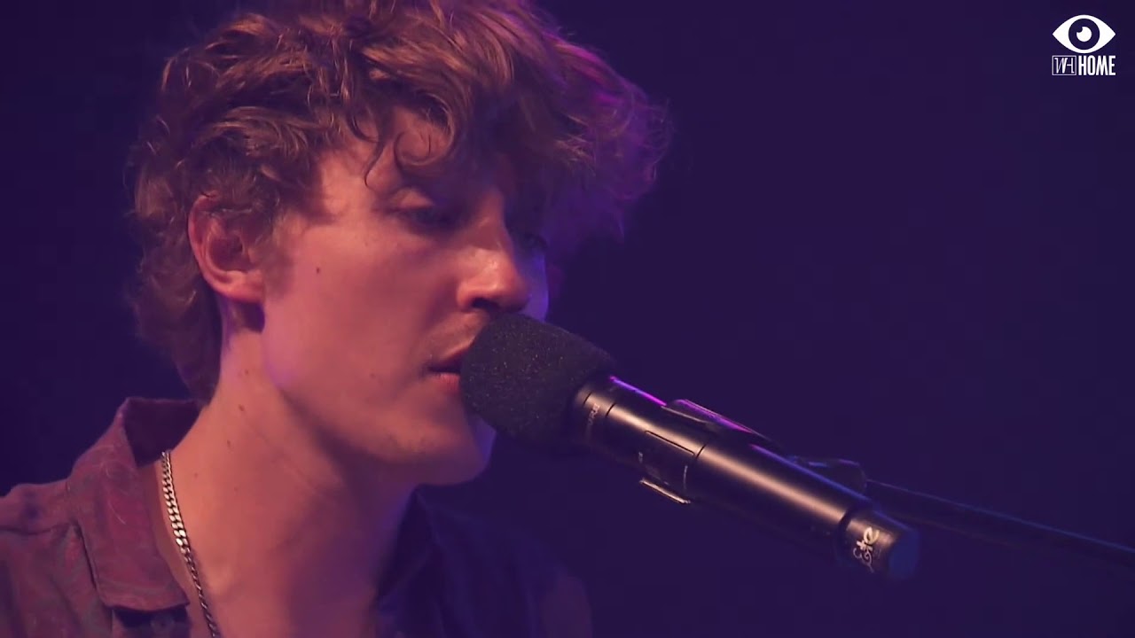 Tiemo Hauer - Auch Allein - LIVE @ WH Home.tv