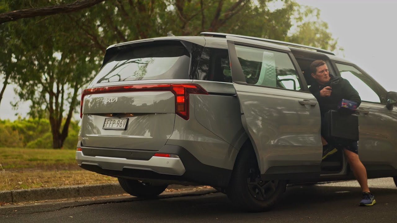 Kia Carnival is ready for action | Scott Murray | BestFamilyCars