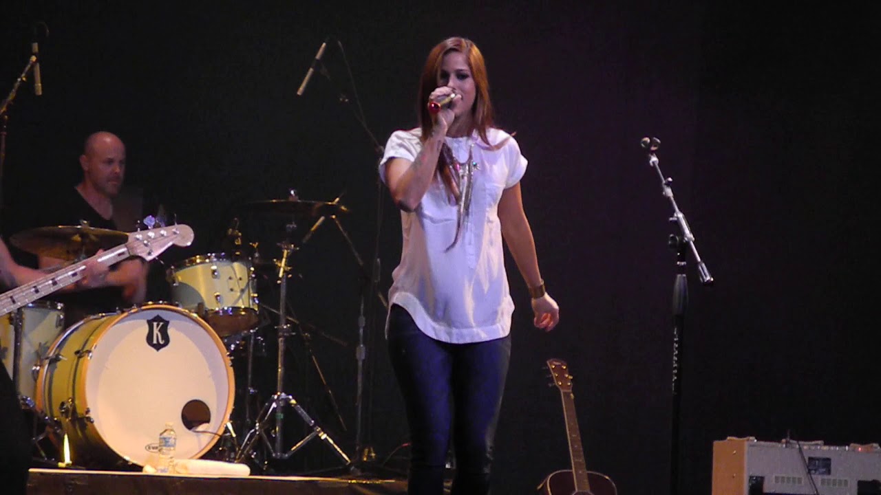 2014 08 22 Cassadee Pope - That Don't Impress Me Much