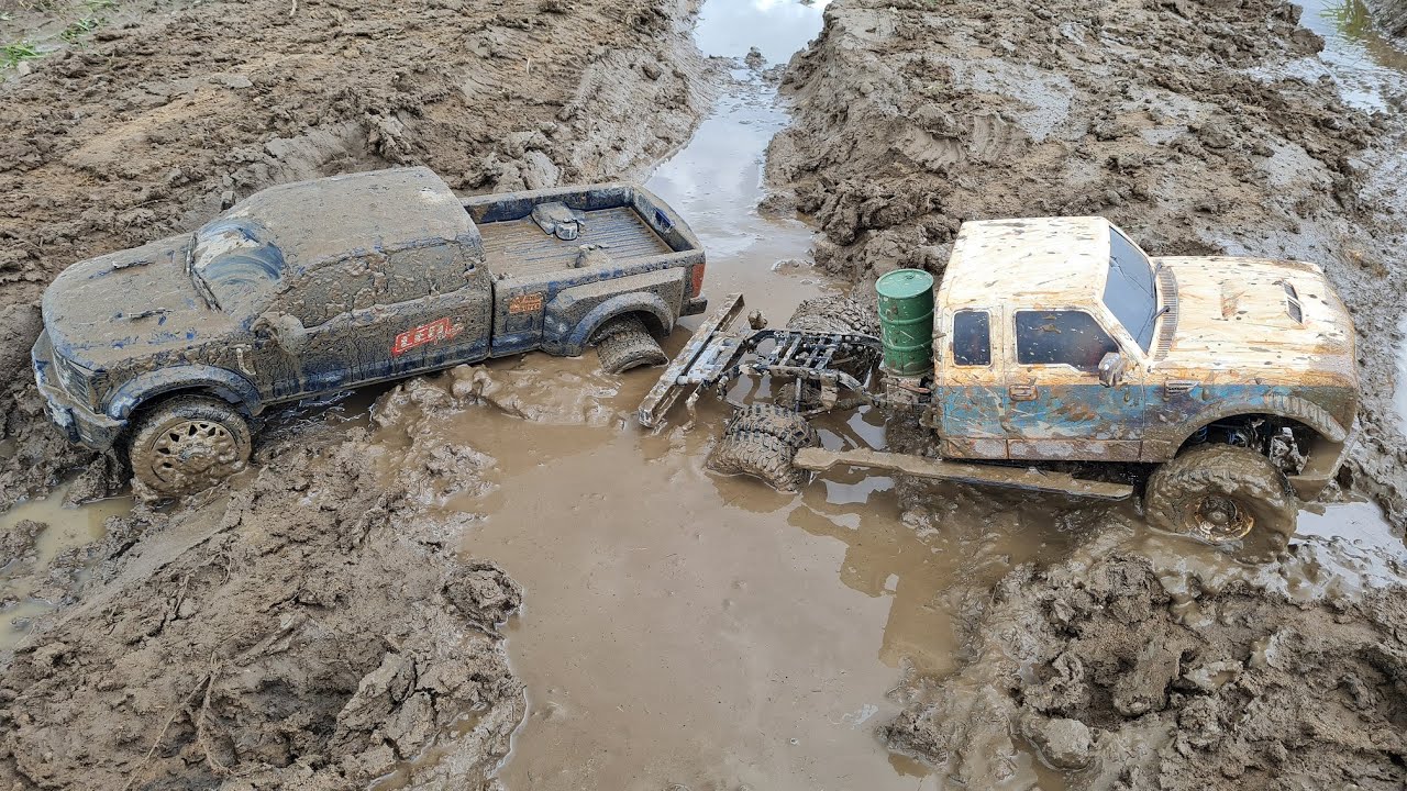 ЗАСАДИЛИ 2 пикапа ... FORD F450 сломался, Cross RC валит! ... RC OFFroad 4x4