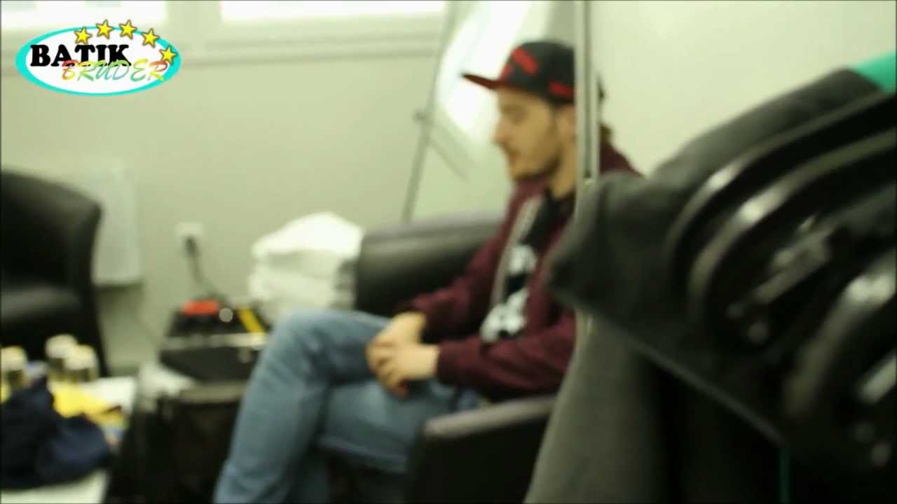 Batik Bruder! (Staffel 1 Folge 01)