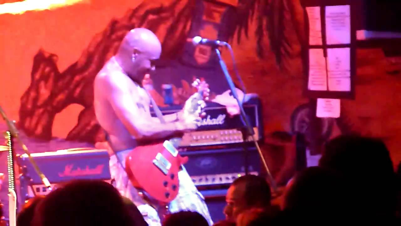 Poundcake (W/ Vinnie Paul (Pantera) Playing Drums)