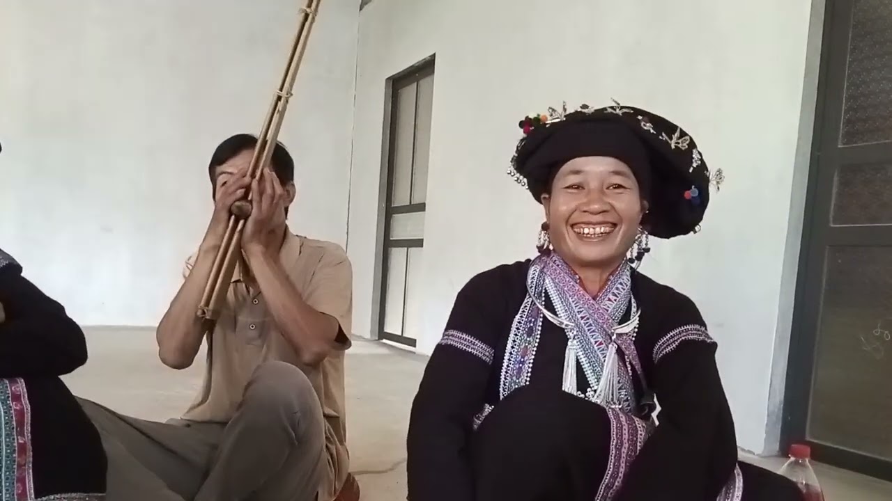 Hát Lào giao duyên lò Thị nang 