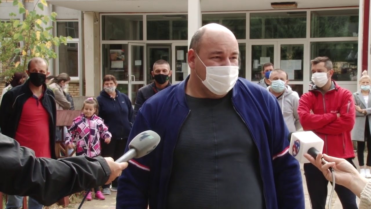 Протест на родители од Македонска Каменица, бараат настава со физичко присуство