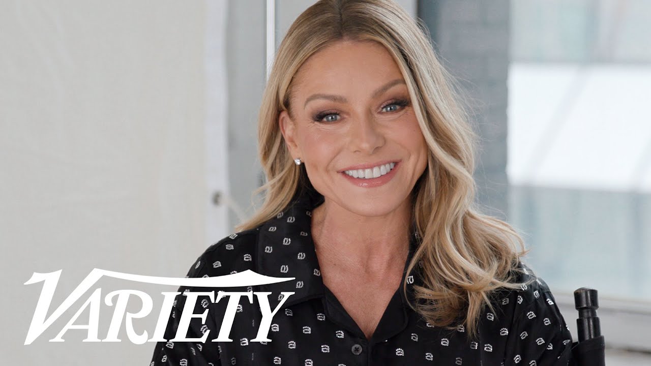 Kelly Ripa on the Hostile Environment in Her Early Broadcasting Days & Co-Hosting with Her Husband