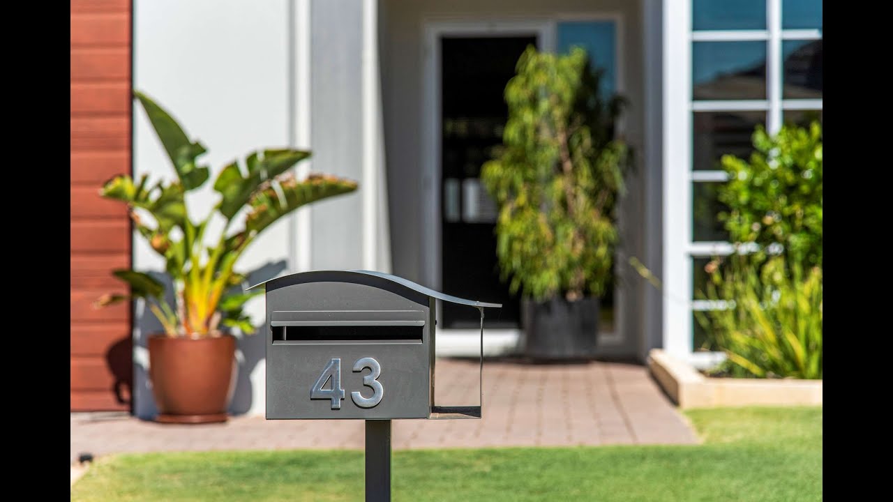 43 Arrowwood Loop, Secret Harbour