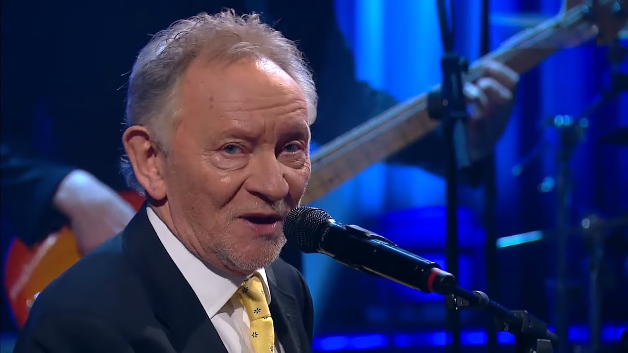 Puppet on a String/Congratulations - Phil Coulter | The Late Late Show | RTÉ One