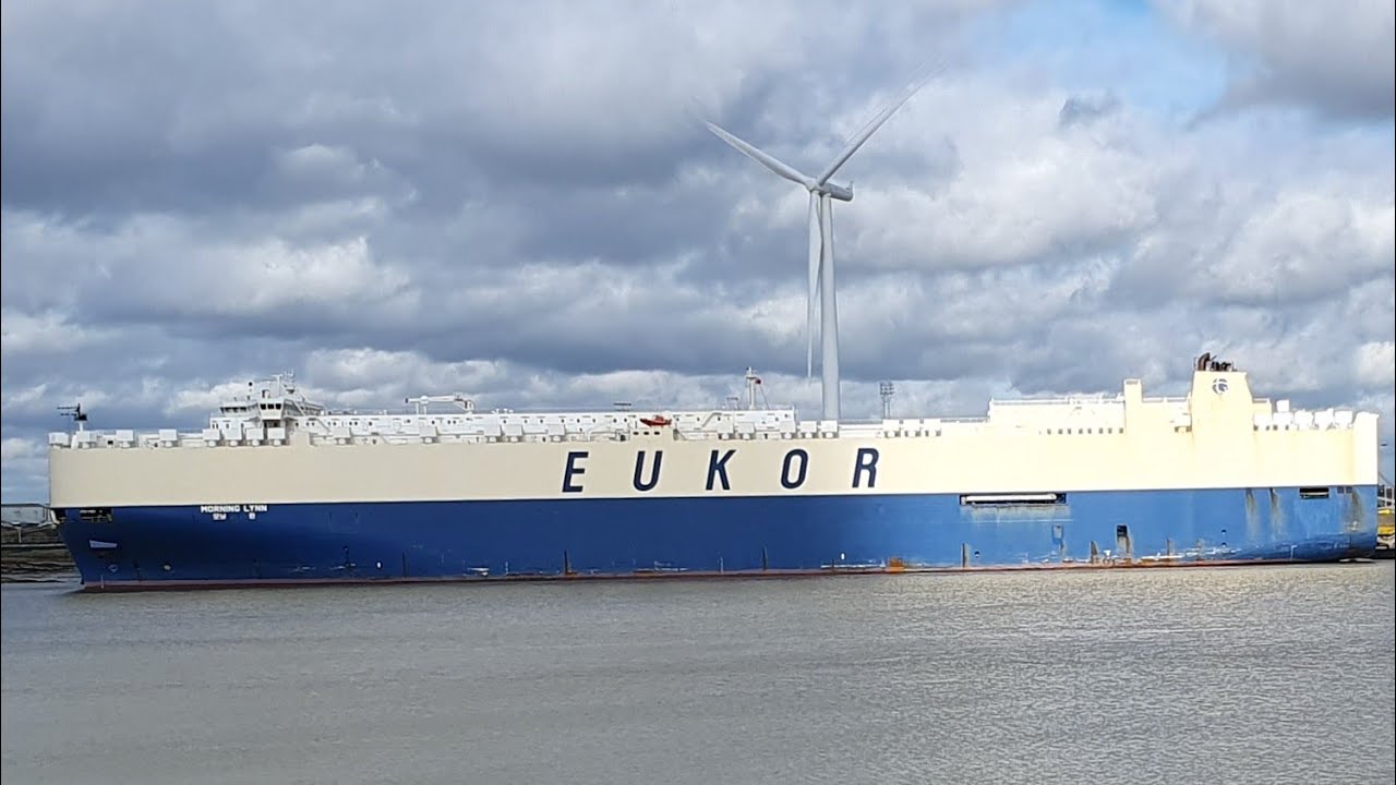 TILBURY AND THE THAMES....  