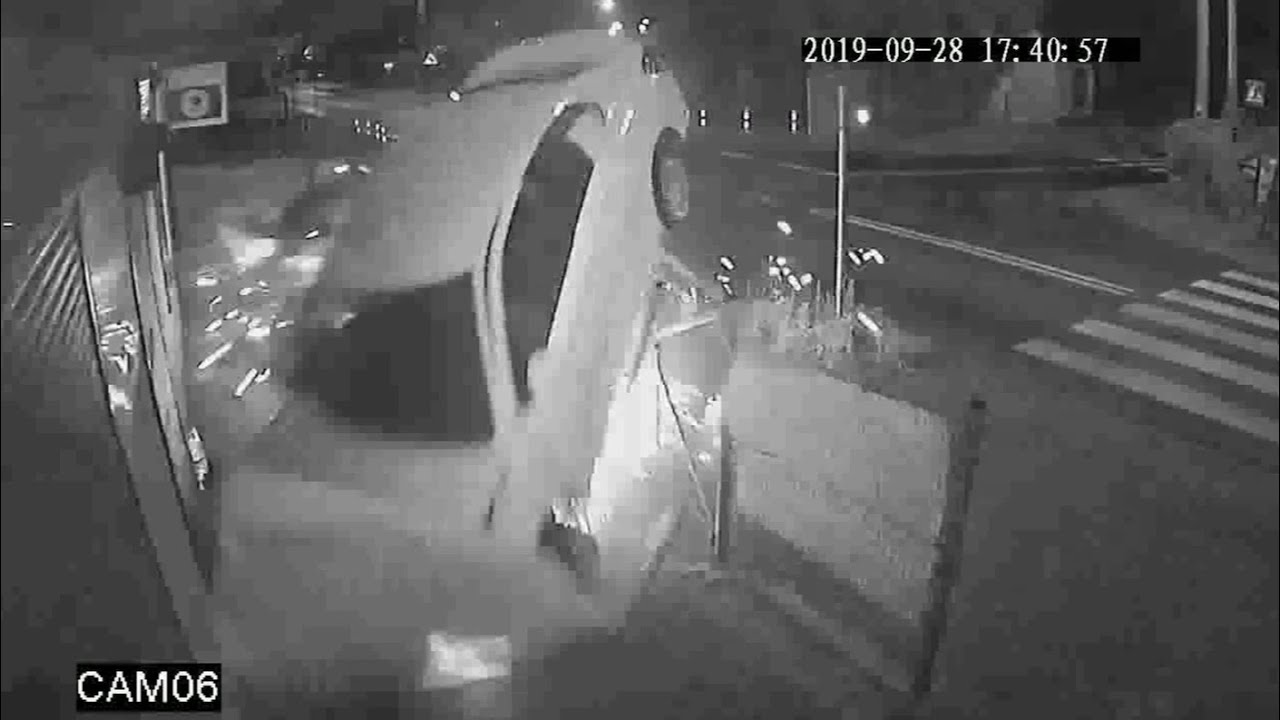 Jedno z najbardziej kolizyjnych skrzyżowań w Pionkach (droga wojew&oacute;dzka 787 oraz 691)