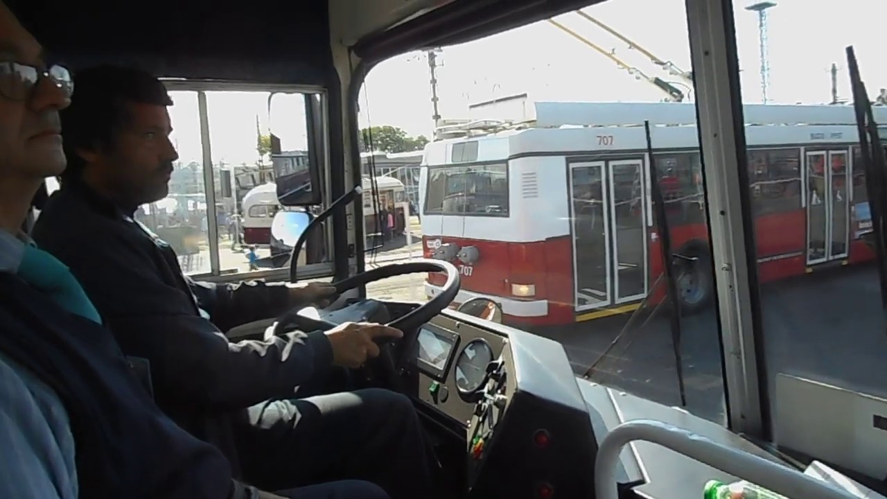 Ikarus 263T trolibuszvezetés (T5000) a nyílt napon.