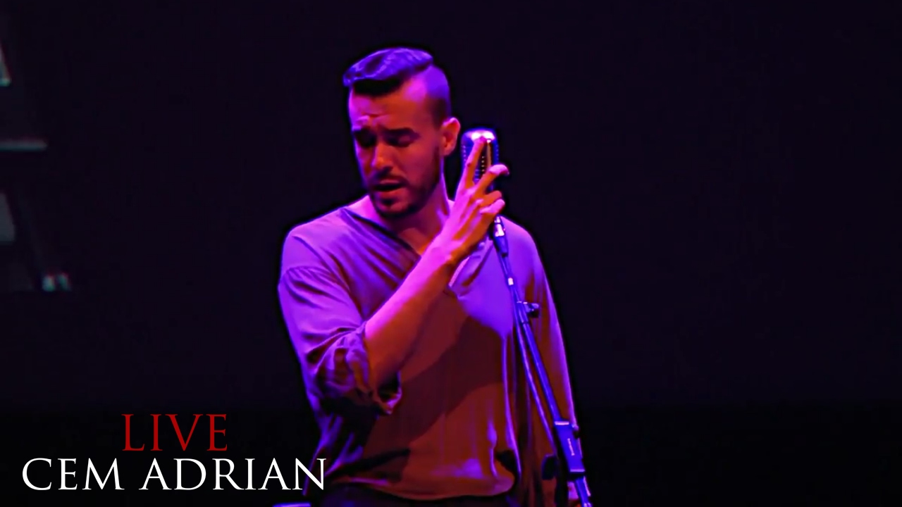 Cem Adrian - Sana Sarılınca (Live)