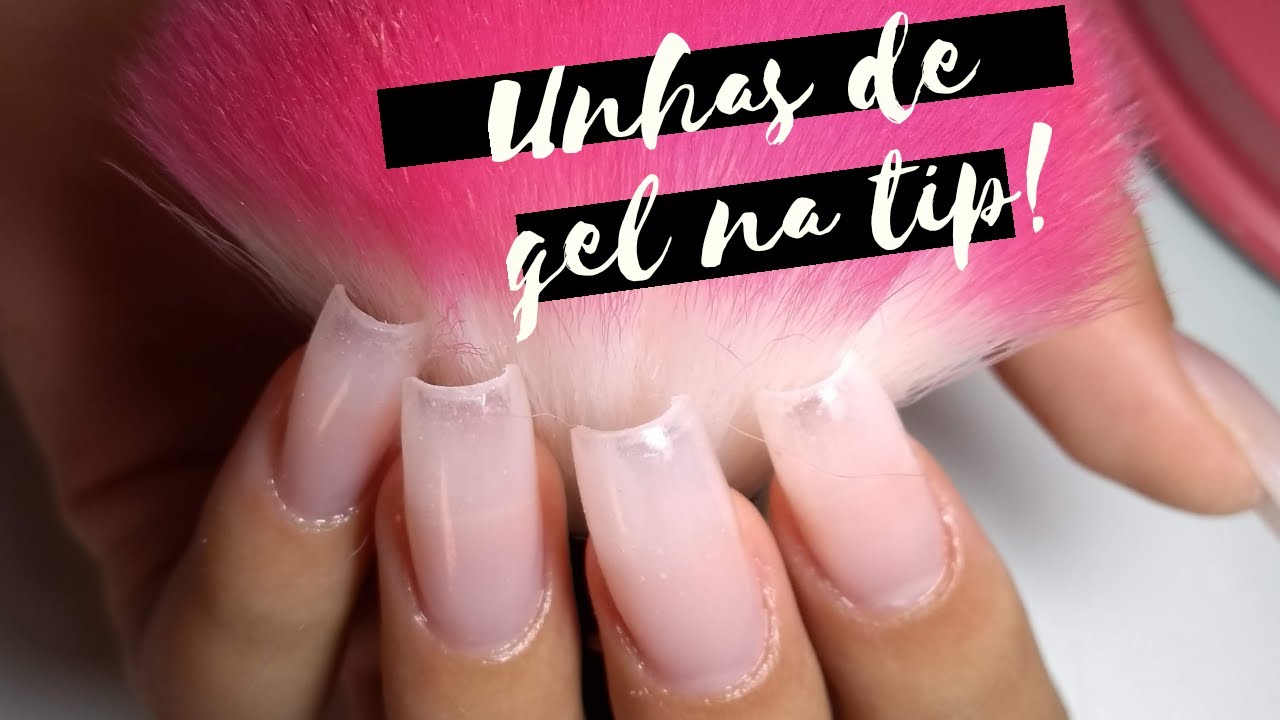 Unhas de gel na tip transparente