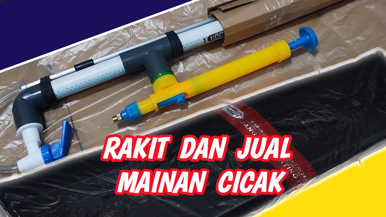 Proses merakit dan menjual mainan cicak