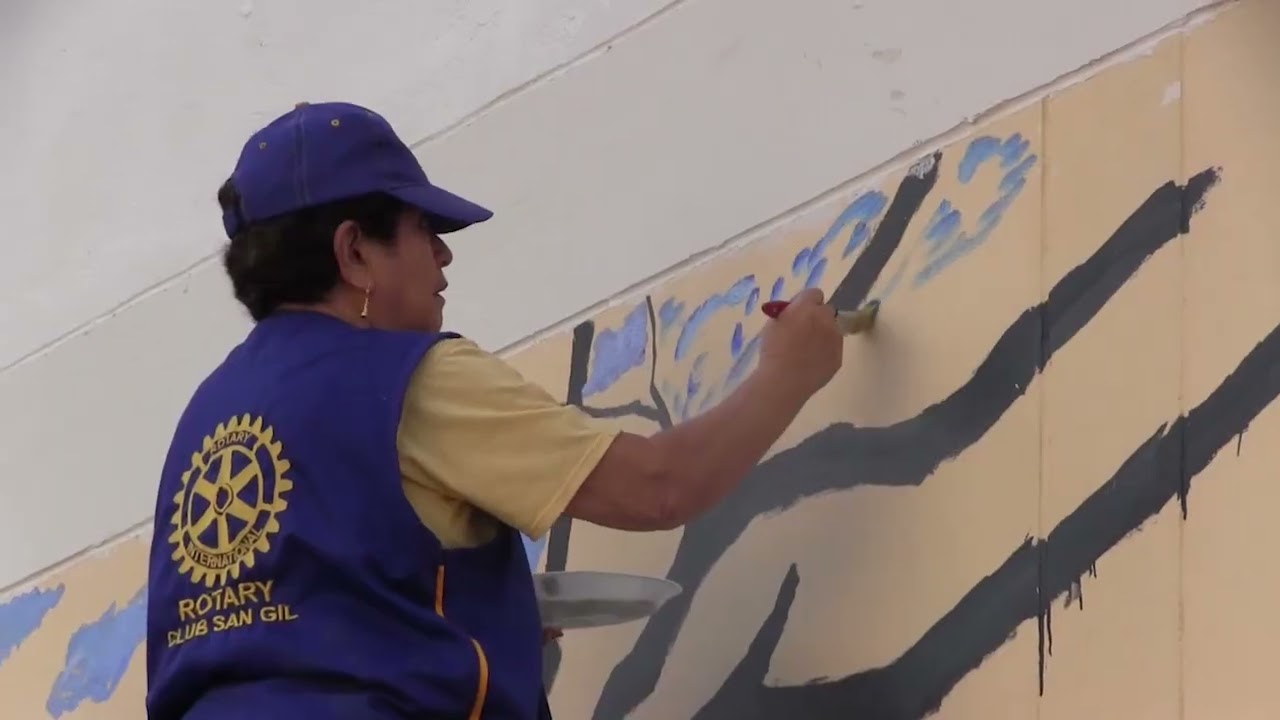 Rotary Pinta en los Murales del Colegio Guanentá