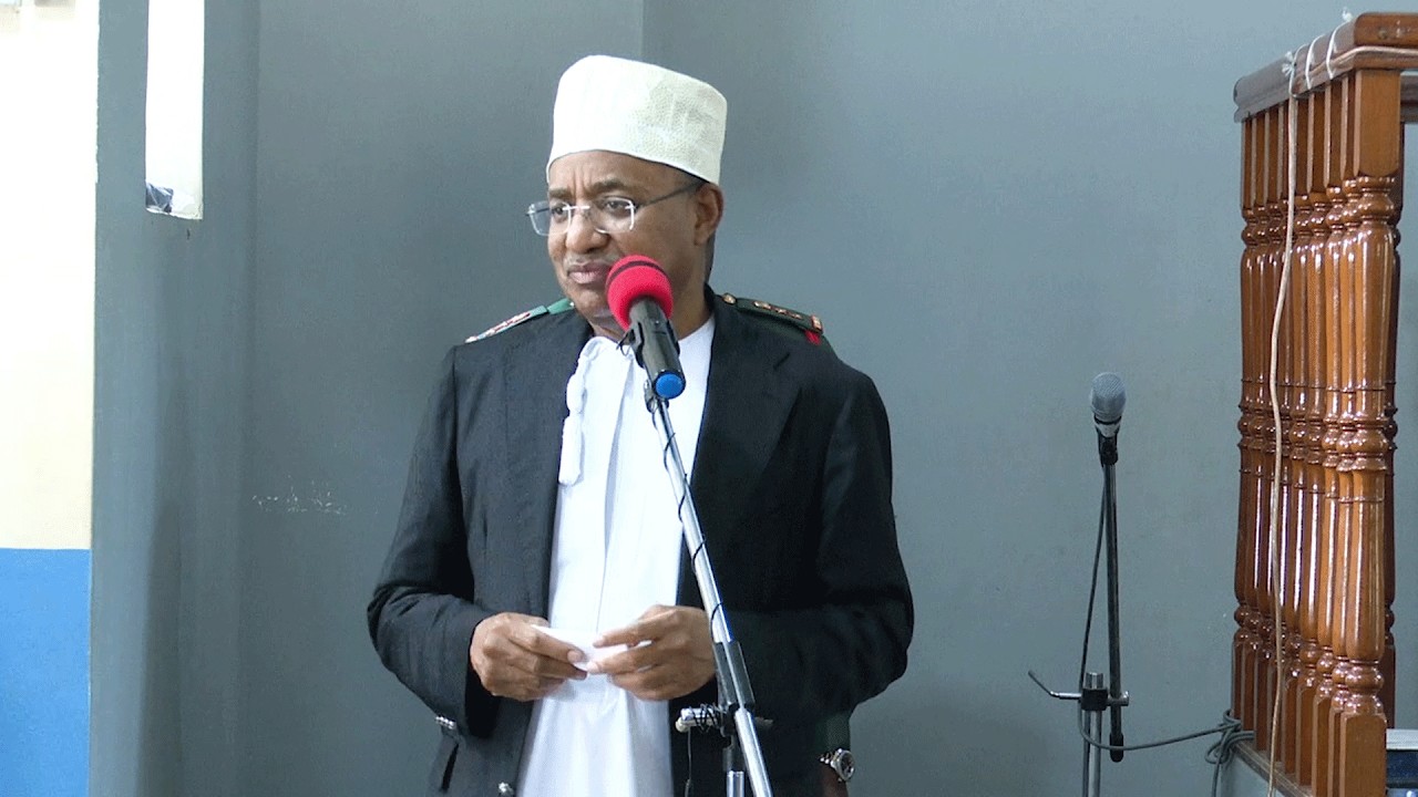 DKT. MWINYI AWAASA WANANCHI CHUNGA 