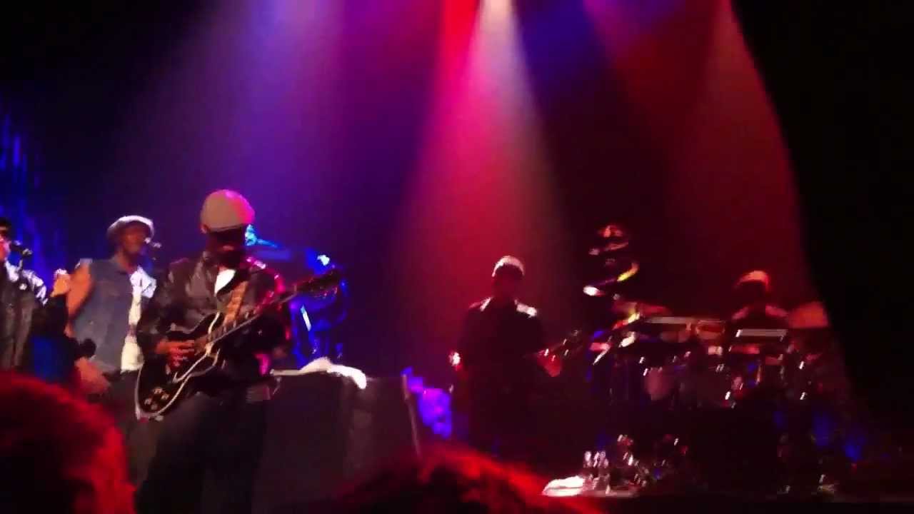 D'angelo - new song 'Another Life' (Live in Copenhagen 2012)