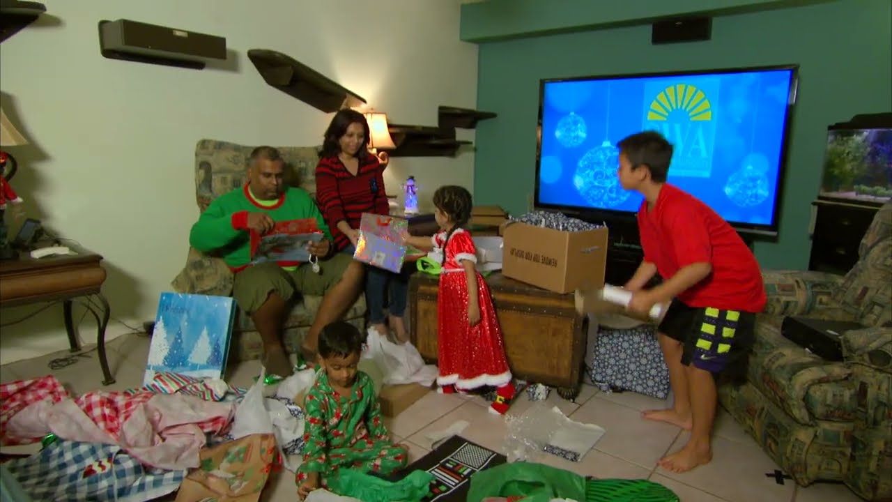 2022 Solid Waste Authority Holiday Kid English 15s