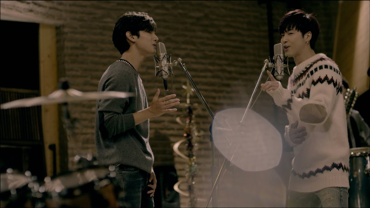 東方神起　/ 「White」Music Video（Full Version）