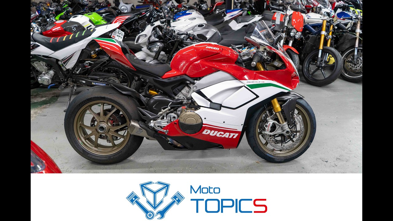 パニガーレＶ４スペチアーレ　日本６０台限定モデル　アクラポビッチ　フルエキ　鍛造マグネシウムホイール