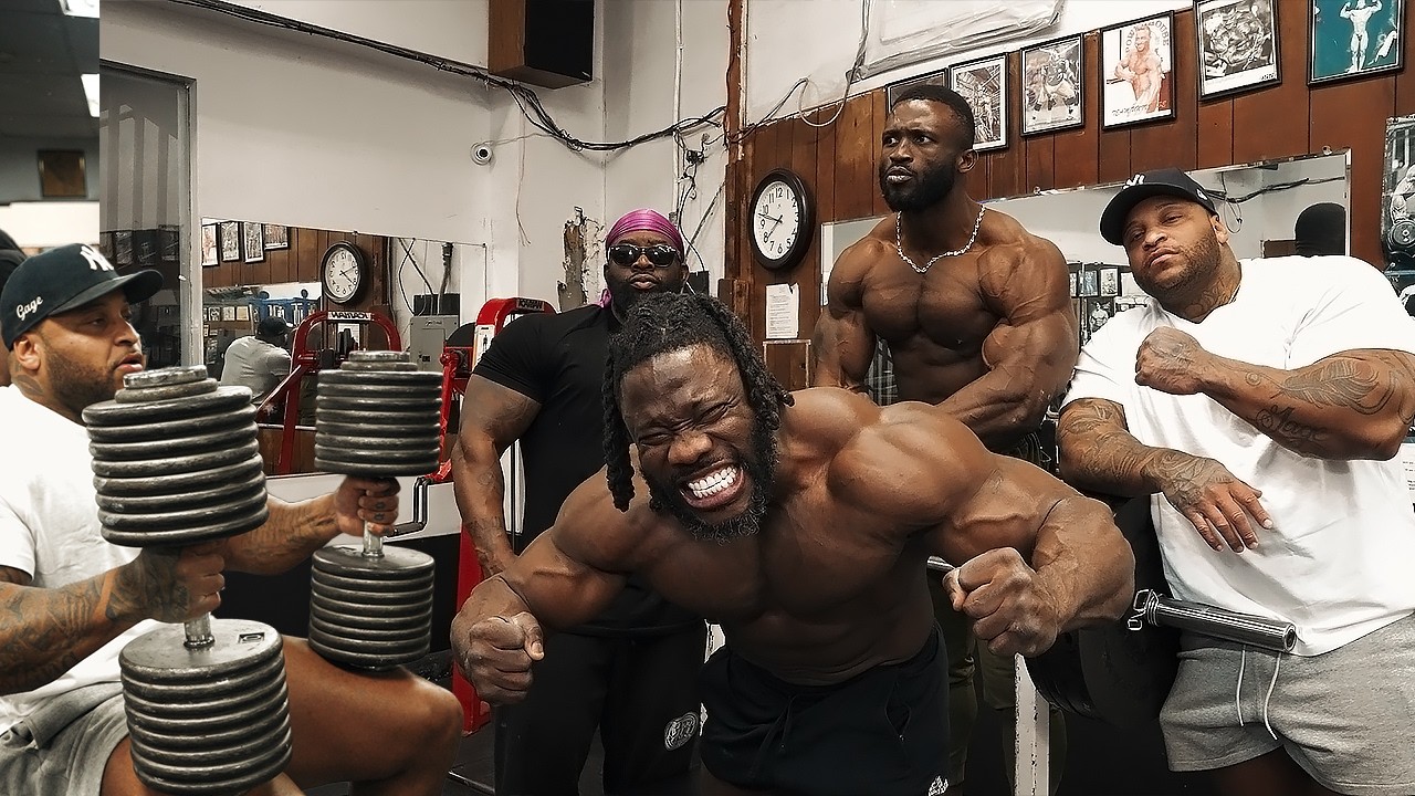 200’S DUMBBELLS AT DIAMONDGYM FOR REPS / GAGE THE GUGGERNAUT ELIE CHAMPION HAQQYMUUFITNESS NDOCHAMP